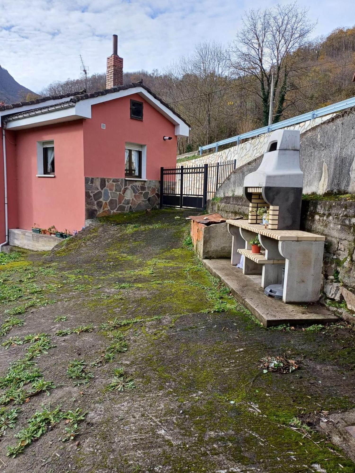 La Falguera Pola de Lena Exteriör bild